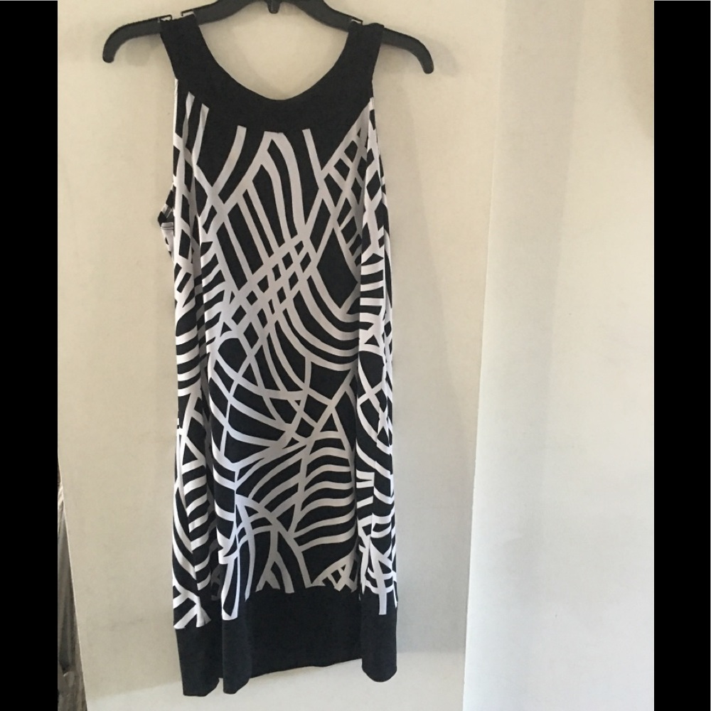 Fashion Bug Black/ White Print Dress size M